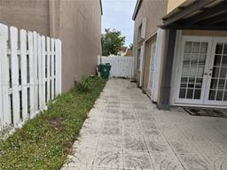 Picture of 1141 SW 109Th Way, Davie, FL 33324