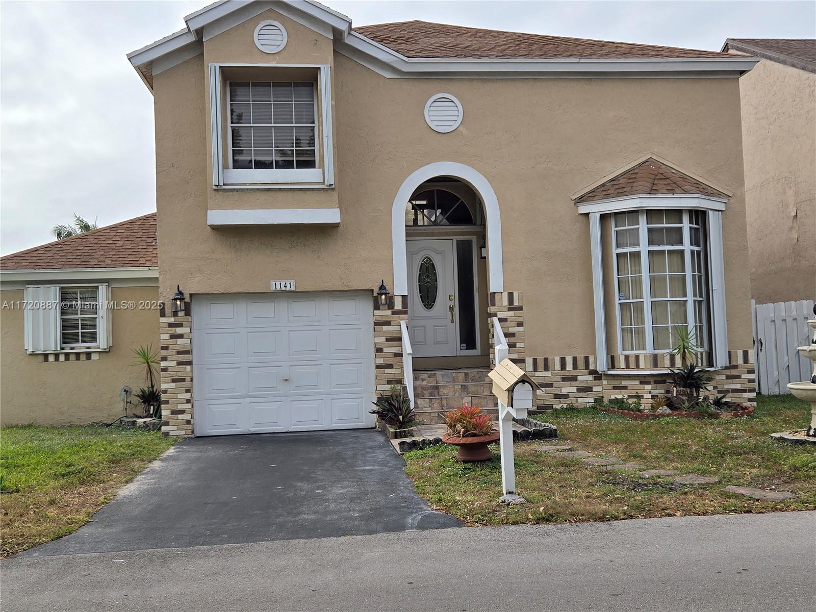 Picture of 1141 SW 109Th Way, Davie, FL 33324