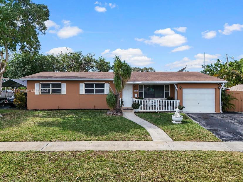 Picture of 720 SW 64Th Ter, Pembroke Pines FL 33023