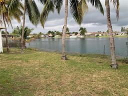 Picture of 14317 SW 296Th St, Homestead, FL 33033