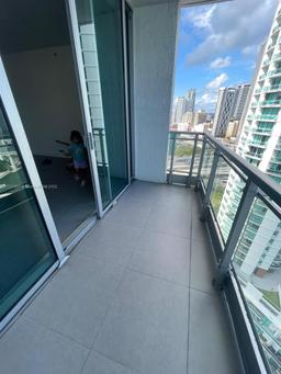 Picture of 90 SW 3Rd St # 2603, Miami, FL 33130