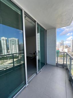 Picture of 90 SW 3Rd St # 2603, Miami, FL 33130