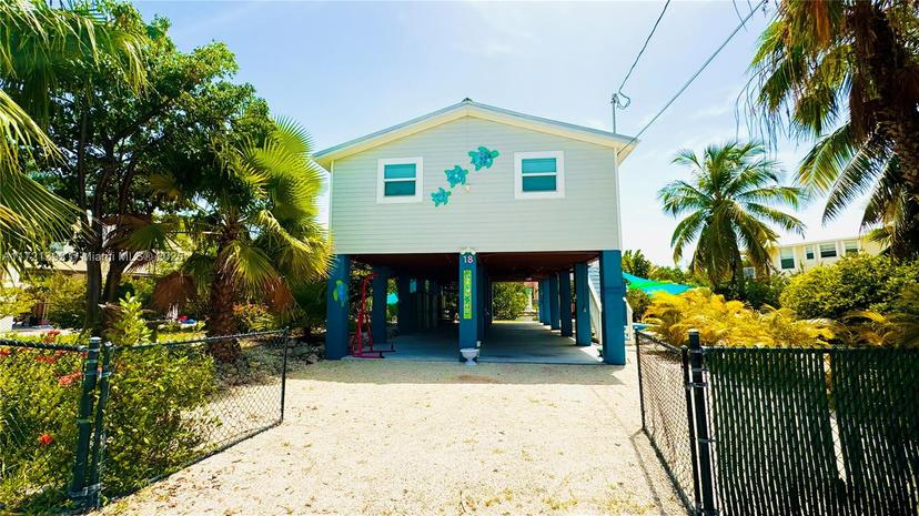 Picture of 18 W Circle Dr, Key West FL 33040