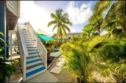 Picture of 18 W Circle Dr, Key West, FL 33040