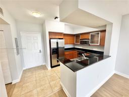 Picture of 888 S Douglas Rd # 1006, Coral Gables, FL 33134