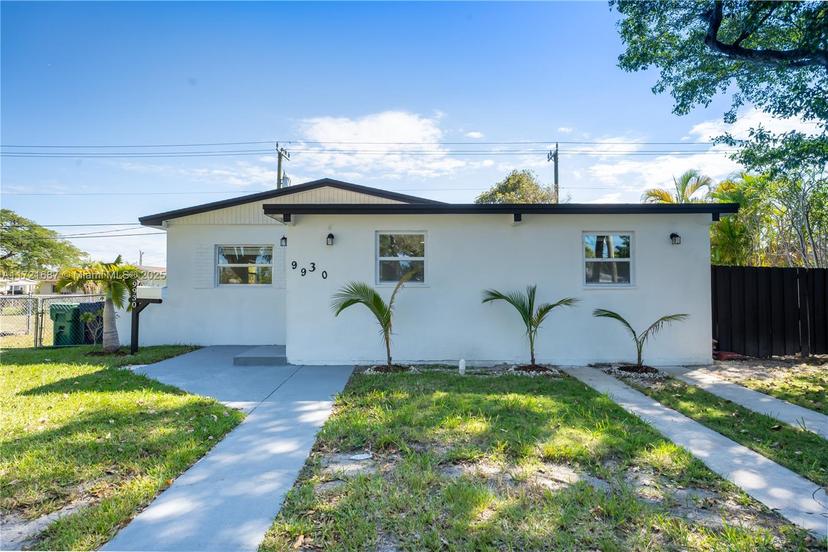 Picture of 9930 Caribbean Blvd, Cutler Bay FL 33189