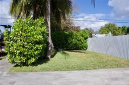 Picture of 951 NW 16Th Ave, Homestead, FL 33030