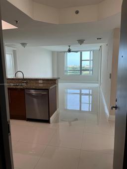 Picture of 2681 N Flamingo Rd # 703S, Sunrise, FL 33323