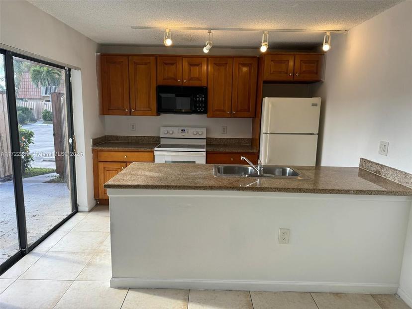 Picture of 540 Green Springs Pl # 540, West Palm Beach FL 33409