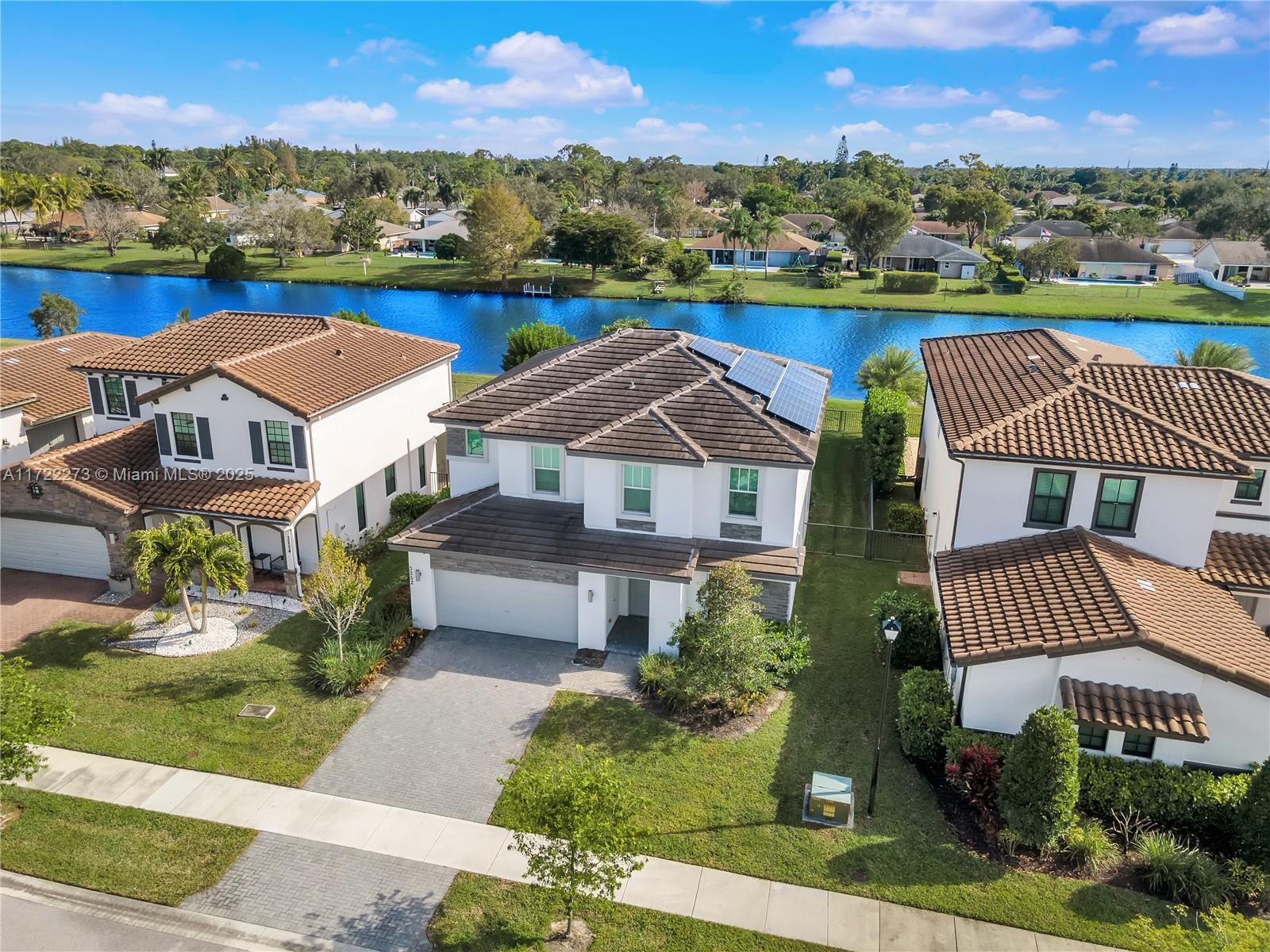 Picture of 3252 Dunning Dr, Royal Palm Beach, FL 33411