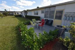 Picture of 2666 E Emory Dr # F, West Palm Beach, FL 33415