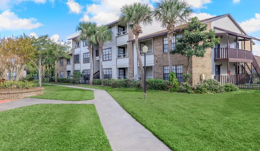 Picture of 4603 Cason Cove # 313, Orlando FL 32811