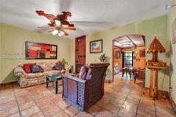 Picture of 830 E 18Th St, Hialeah, FL 33013