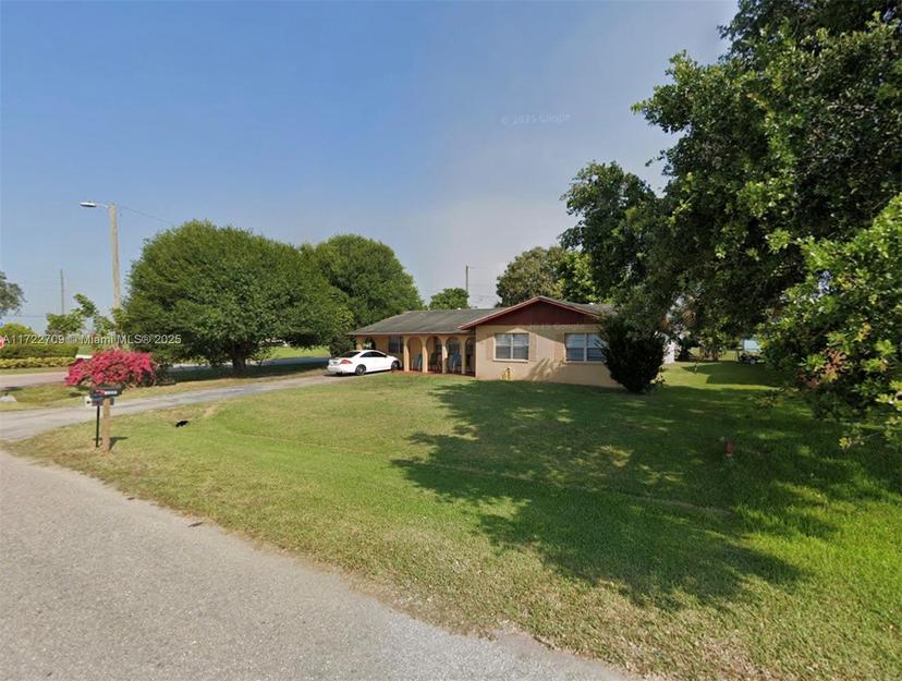 Picture of 1233 Kentucky Ave, Clewiston FL 33440