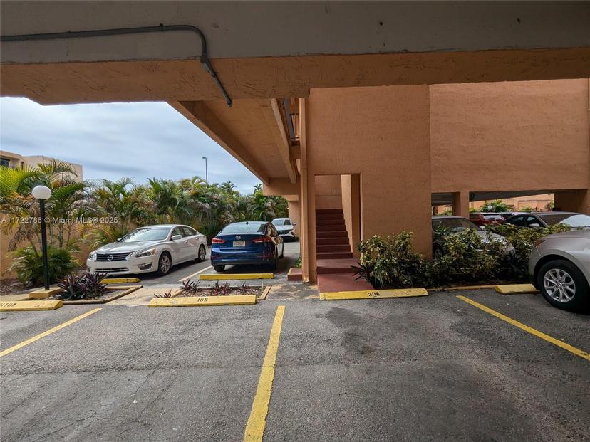 Picture of 1800 W 54Th St # 108, Hialeah FL 33012