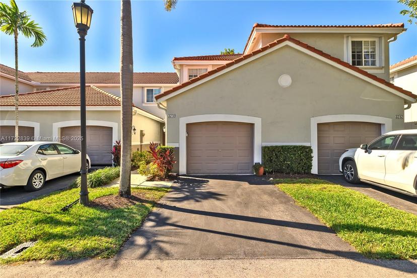 Picture of 3749 San Simeon Cir # 3749, Weston FL 33331