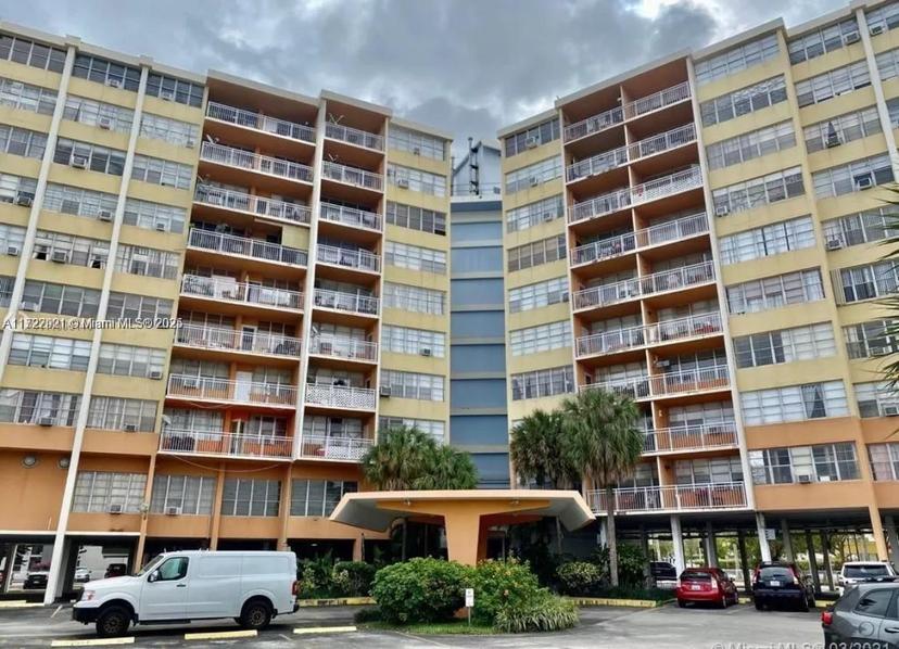 Picture of 2025 NE 164Th St # 414, North Miami Beach FL 33162