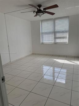 Picture of 6700 Cypress Rd # 504, Plantation, FL 33317