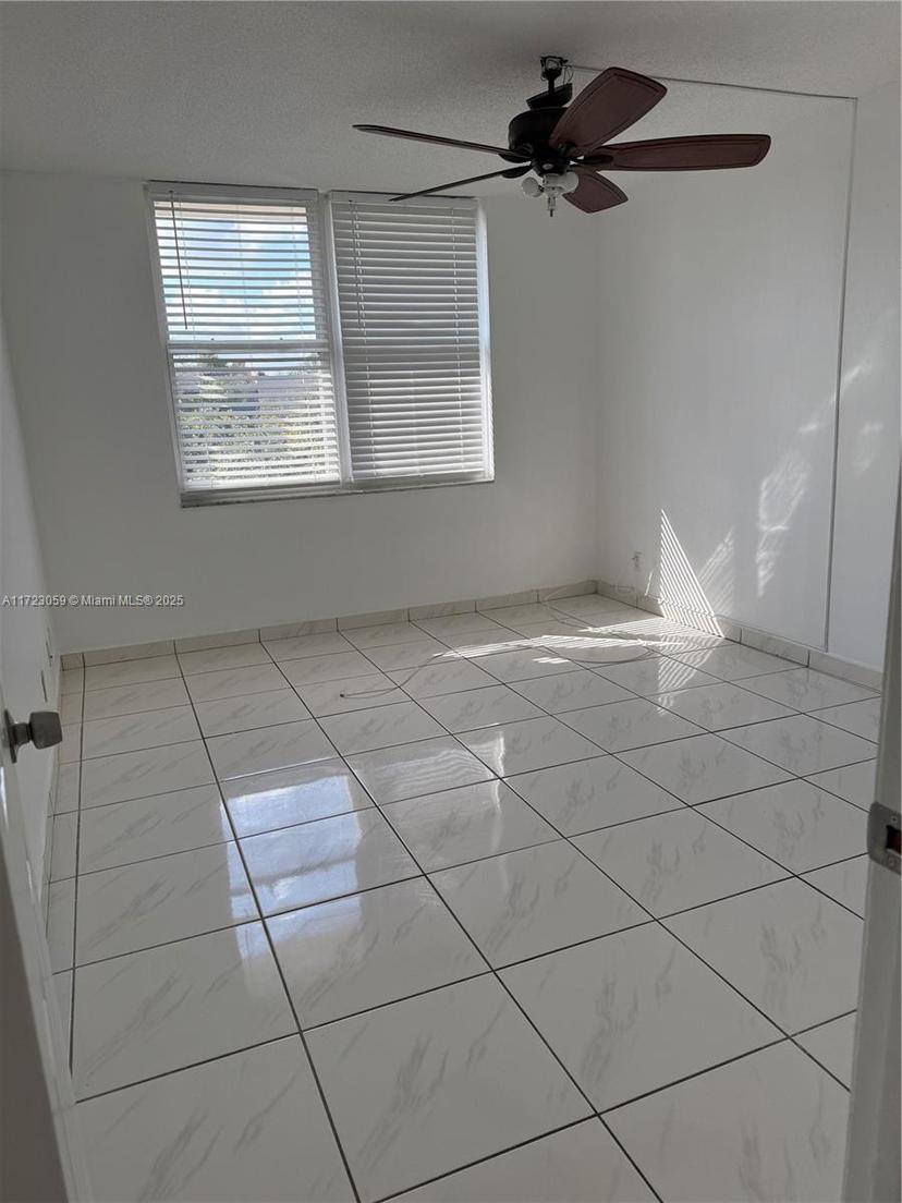 Picture of 6700 Cypress Rd # 504, Plantation FL 33317