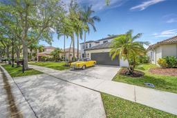 Picture of 1466 Meadows Blvd, Weston, FL 33327