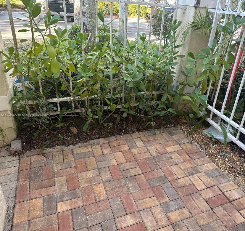 Picture of 2253 NW 170Th Ave, Pembroke Pines FL 33028