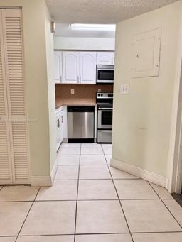 Picture of 8255 SW 152Nd Ave # 215, Miami, FL 33193