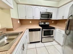 Picture of 8255 SW 152Nd Ave # 215, Miami, FL 33193