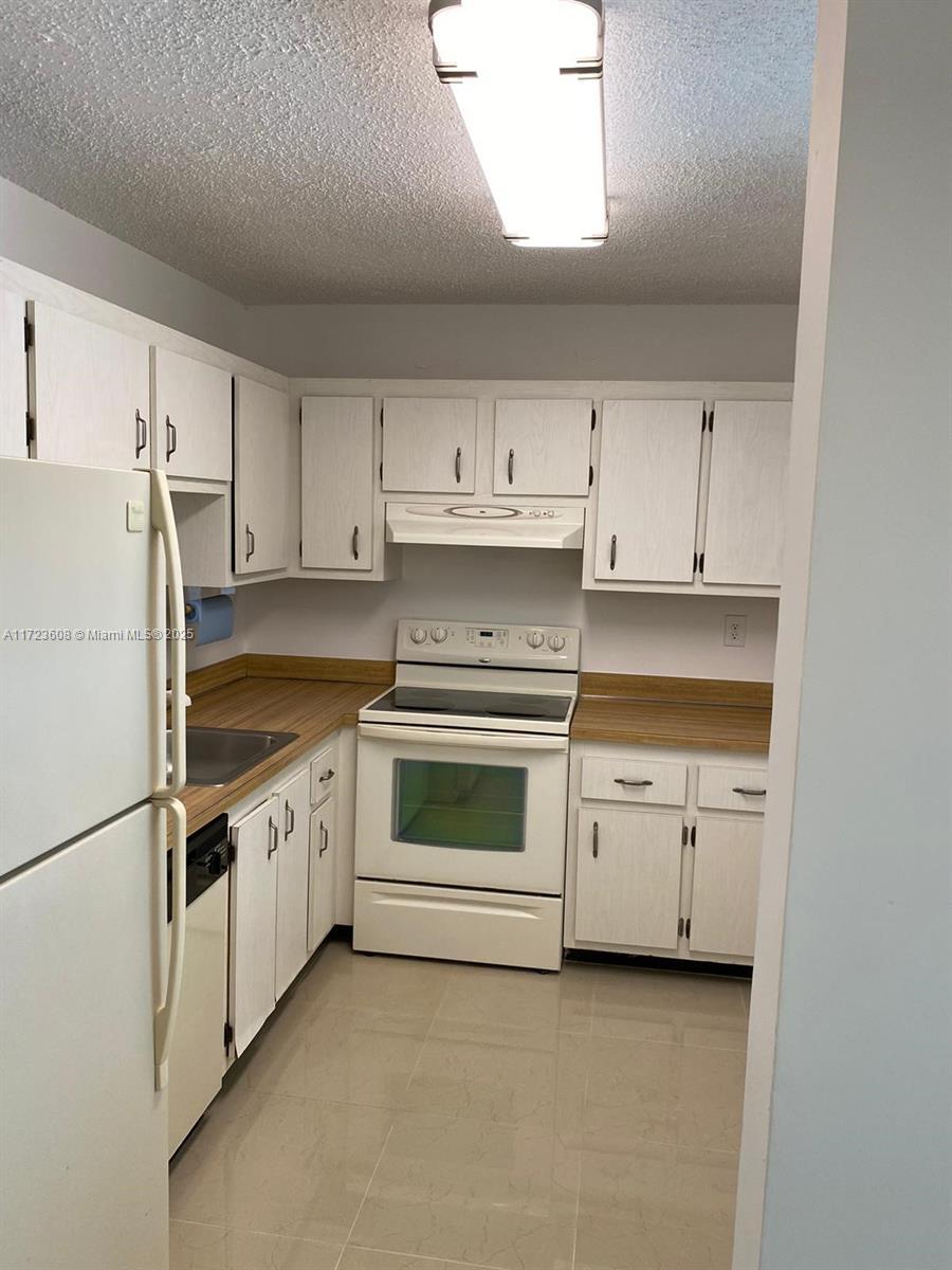 Picture of 1800 SW 81St Ave # 1407, North Lauderdale, FL 33068