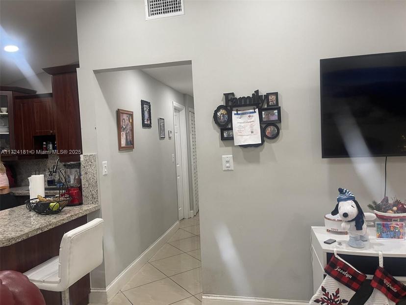 Picture of 3115 NW 86Th, Miami FL 33147