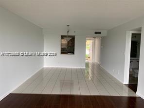 Picture of 3100 W Rolling Hills Cir # 101, Davie FL 33328