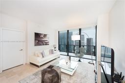 Picture of 88 SW 7Th St # 3005, Miami, FL 33130