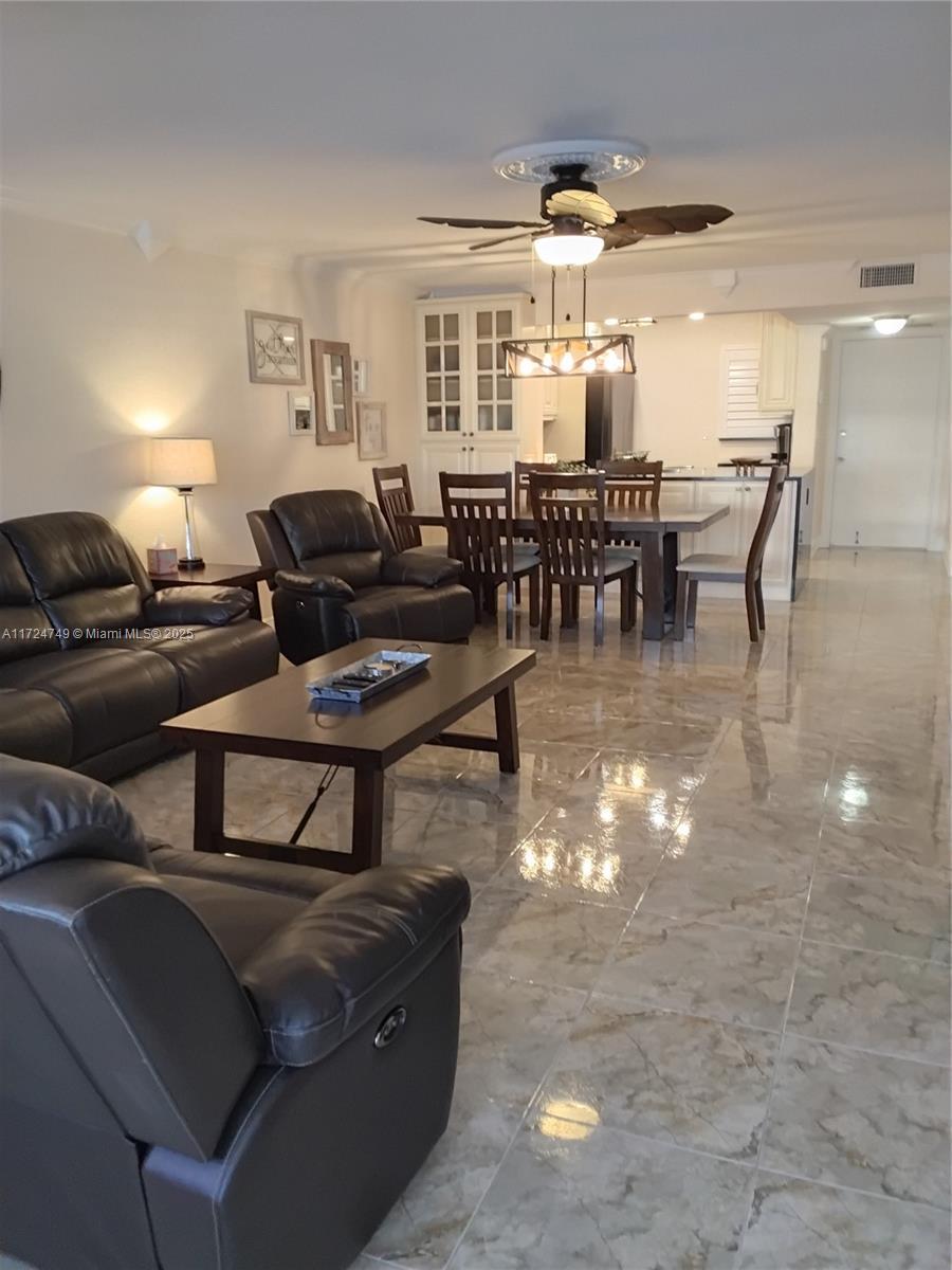 Picture of 329 SE 3Rd St # 105T, Hallandale Beach, FL 33009