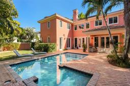 Picture of 3210 Treasure Trove Ln, Miami, FL 33133