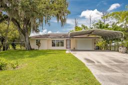 Picture of 2030 Fort Denaud Rd, La Belle, FL 33935