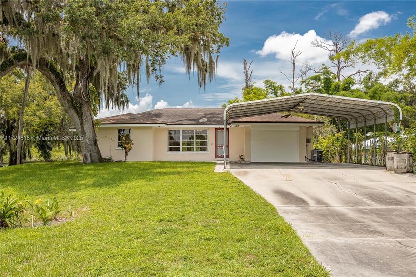 Picture of 2030 Fort Denaud Rd, La Belle FL 33935