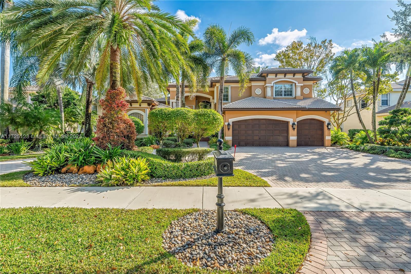 Picture of 2900 W Lake Vista Cir, Davie, FL 33328