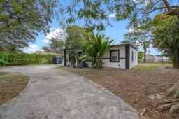 Picture of 15925 E Bunche Park Dr, Miami Gardens, FL 33054