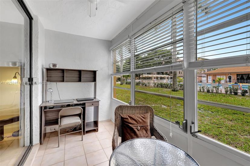 Picture of 2811 Somerset Dr # 104, Lauderdale Lakes FL 33311