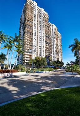 Picture of 2333 Brickell Ave # 2116, Miami, FL 33129