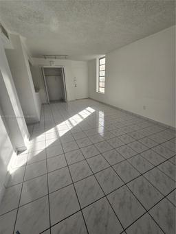 Picture of 8897 Fontainebleau Blvd # 302, Miami, FL 33172