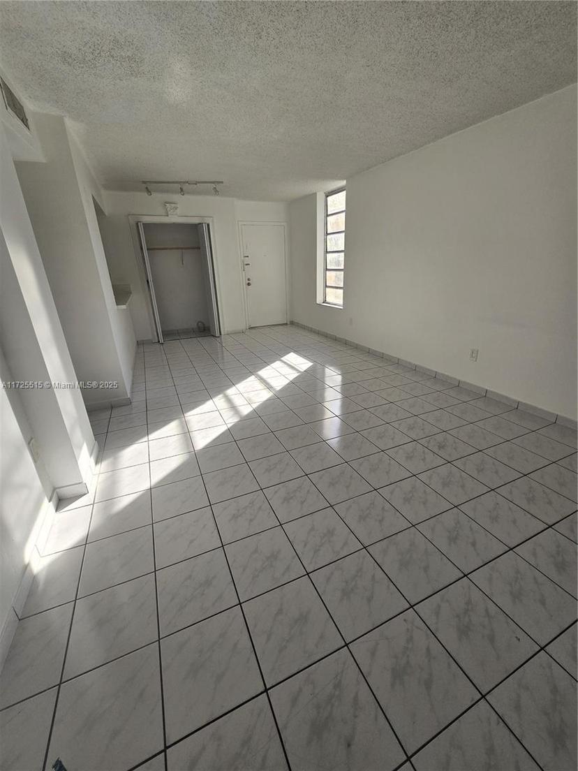 Picture of 8897 Fontainebleau Blvd # 302, Miami FL 33172