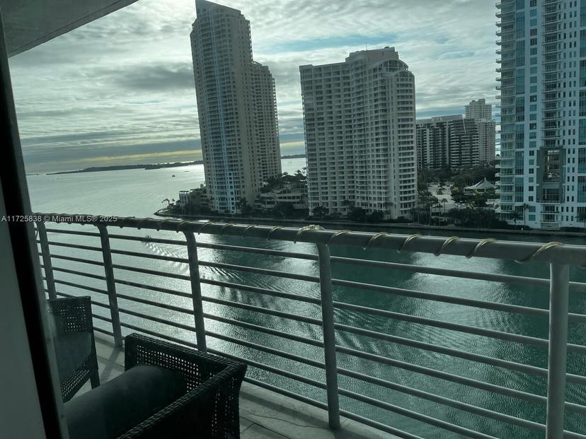 Picture of 325 S Biscayne Blvd # 1521, Miami FL 33131