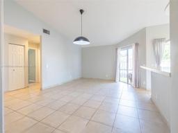 Picture of 1225 Seagrape Cir, Weston, FL 33326