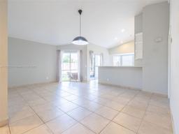 Picture of 1225 Seagrape Cir, Weston, FL 33326