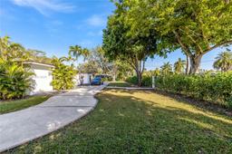 Picture of 10670 SW 87Th Ave, Miami, FL 33176