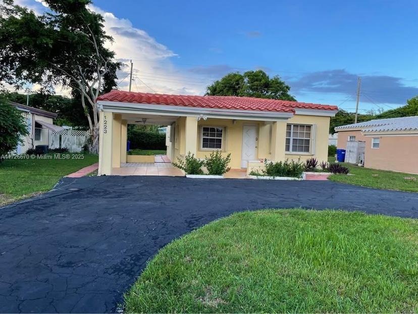 Picture of 1223 NE 181St St, North Miami Beach FL 33162