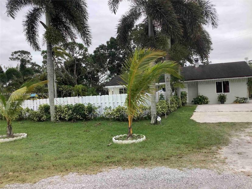 Picture of 10646 Barn Rd, Lake Worth FL 33449