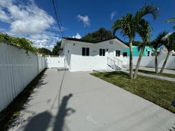 Picture of 1437 NW 30Th St, Miami, FL 33142