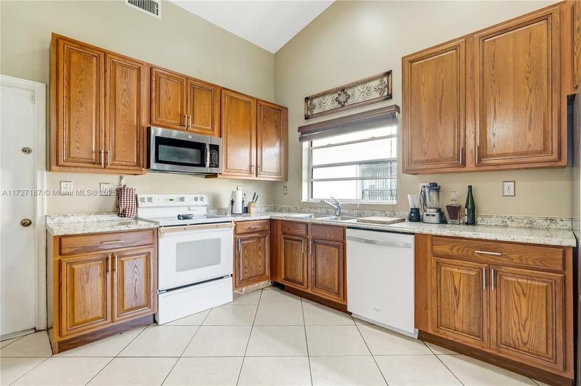 Picture of 5205 NW 98Th Way, Coral Springs FL 33076