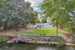 Picture of 299 S Biscayne River Dr, Miami, FL 33169